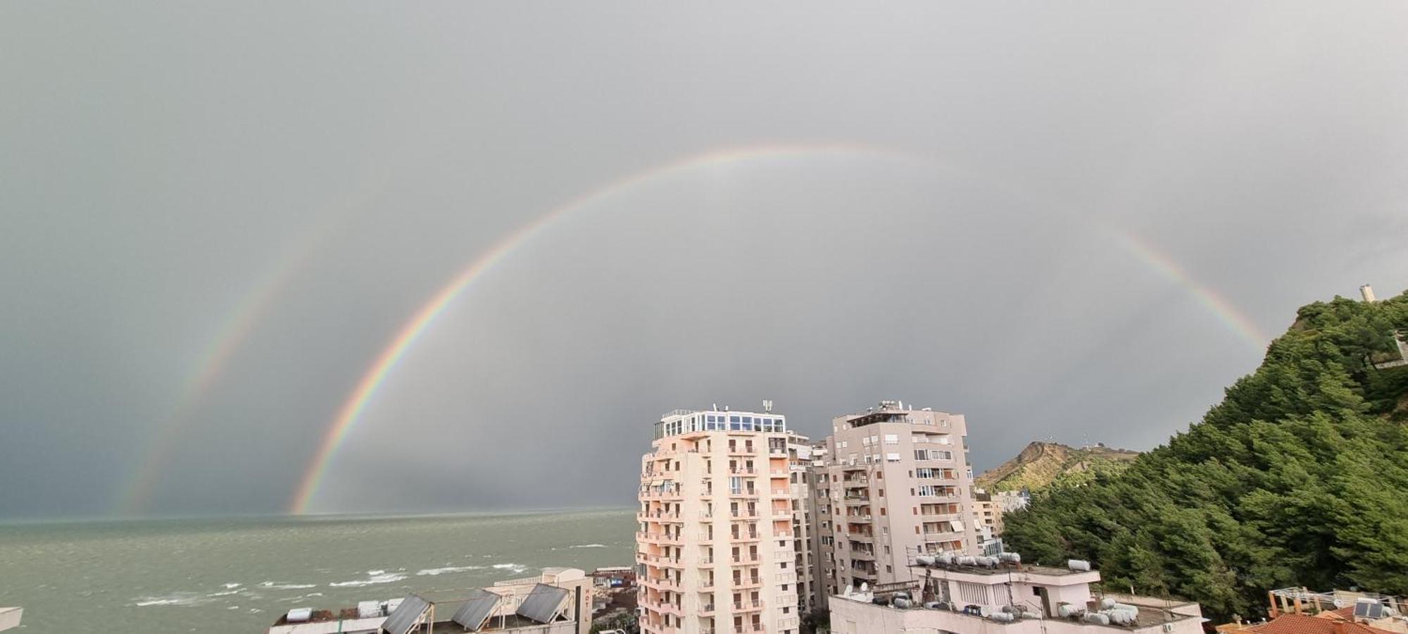 Sunset Seaview Apartment Дуррес Экстерьер фото